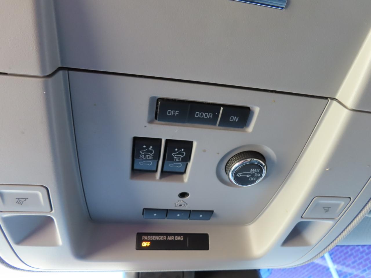 GMC Yukon Denali 4WD 2019