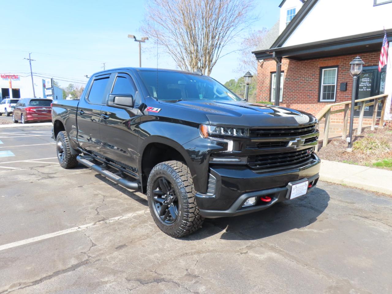 Chevrolet Silverado 1500 LT Trail Boss Crew Cab Long Box 4WD 2021