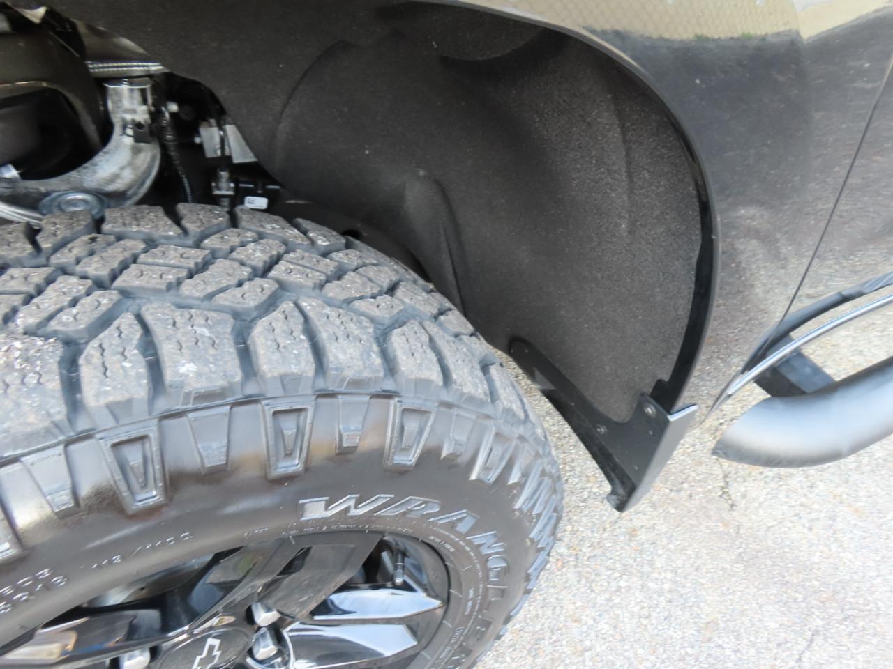 Chevrolet Silverado 1500 LT Trail Boss Crew Cab Long Box 4WD 2021