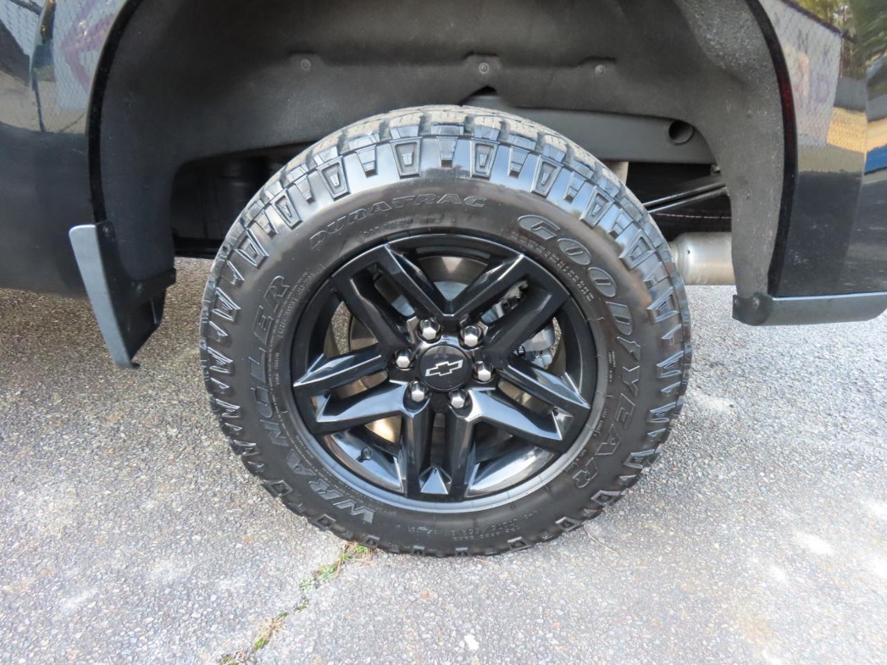 Chevrolet Silverado 1500 LT Trail Boss Crew Cab Long Box 4WD 2021