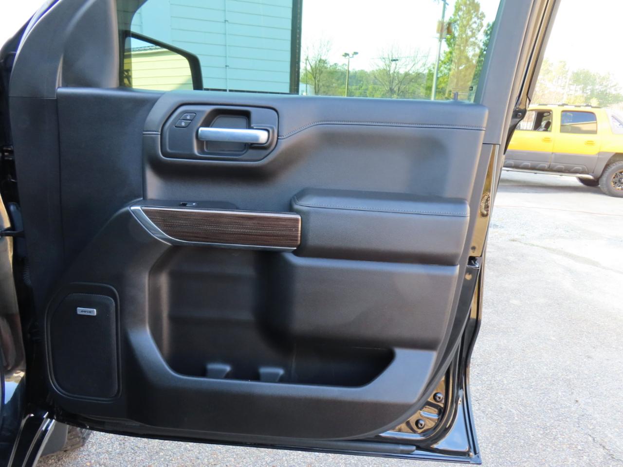 Chevrolet Silverado 1500 LT Trail Boss Crew Cab Long Box 4WD 2021