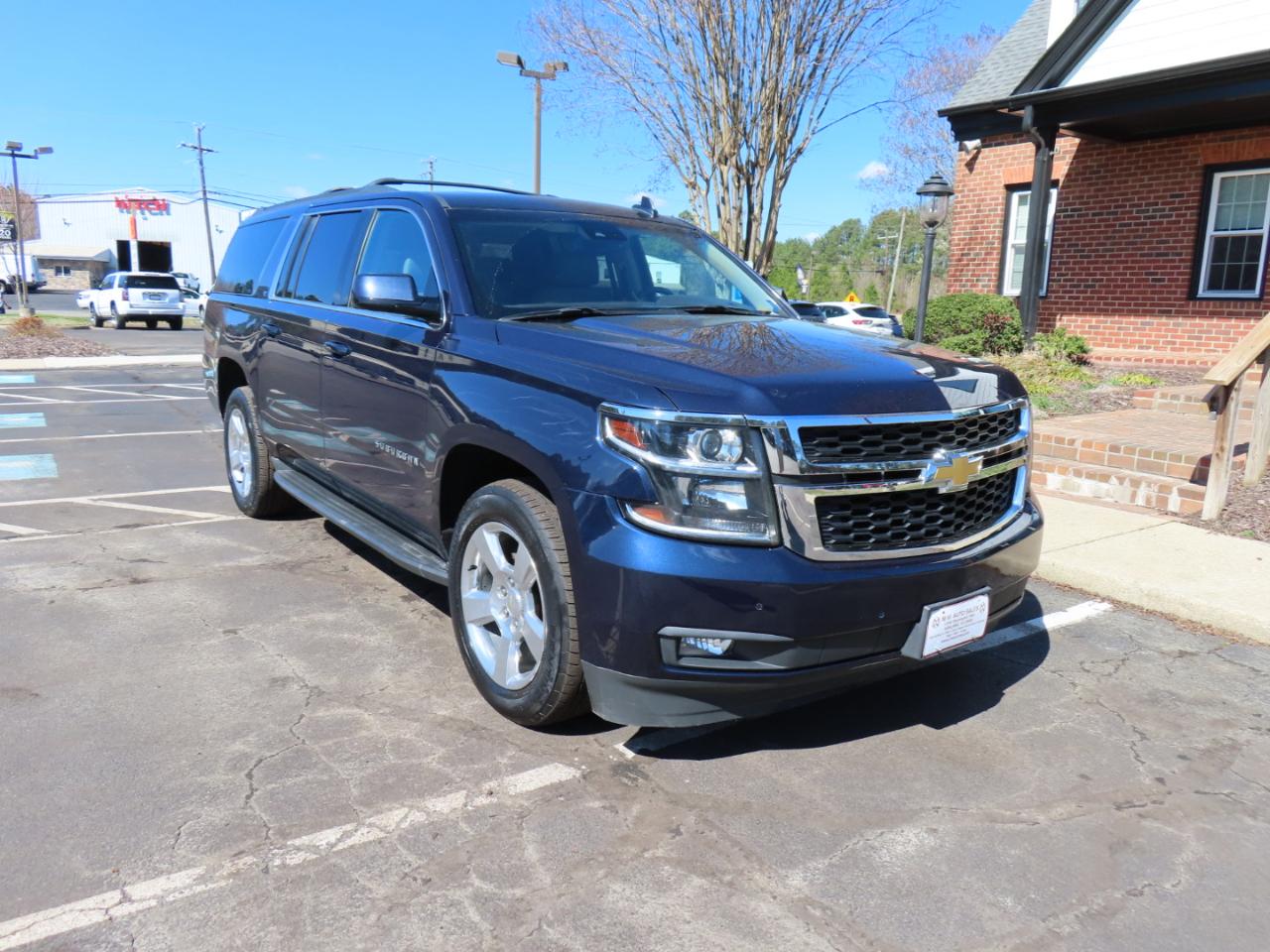 Chevrolet Suburban LT 4WD 2019
