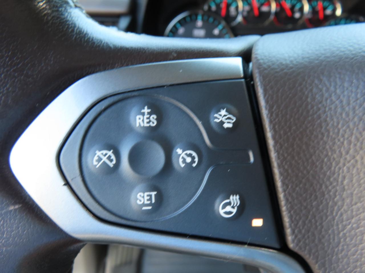 Chevrolet Suburban LT 4WD 2019