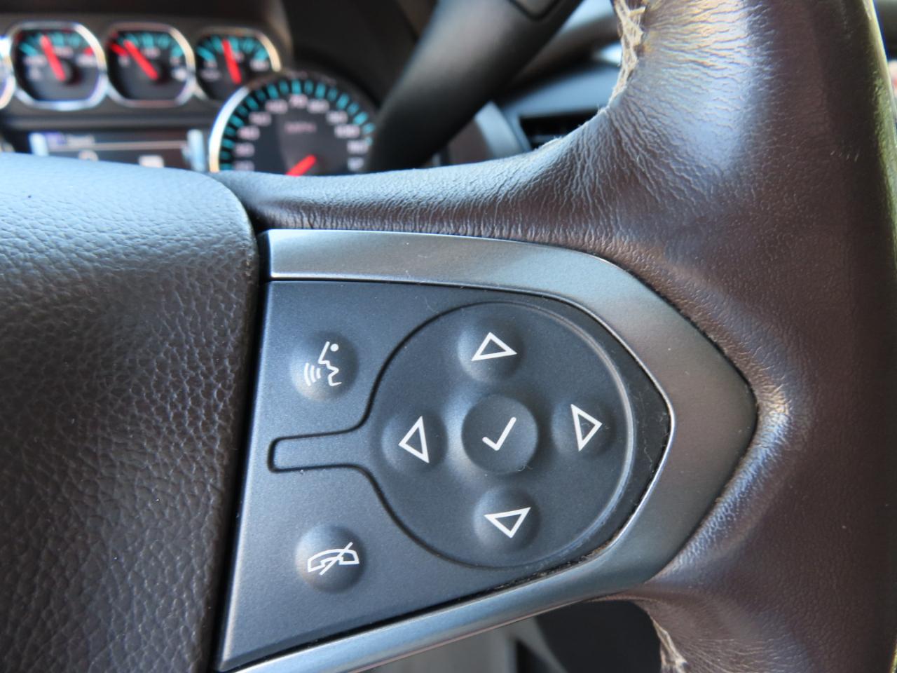 Chevrolet Suburban LT 4WD 2019