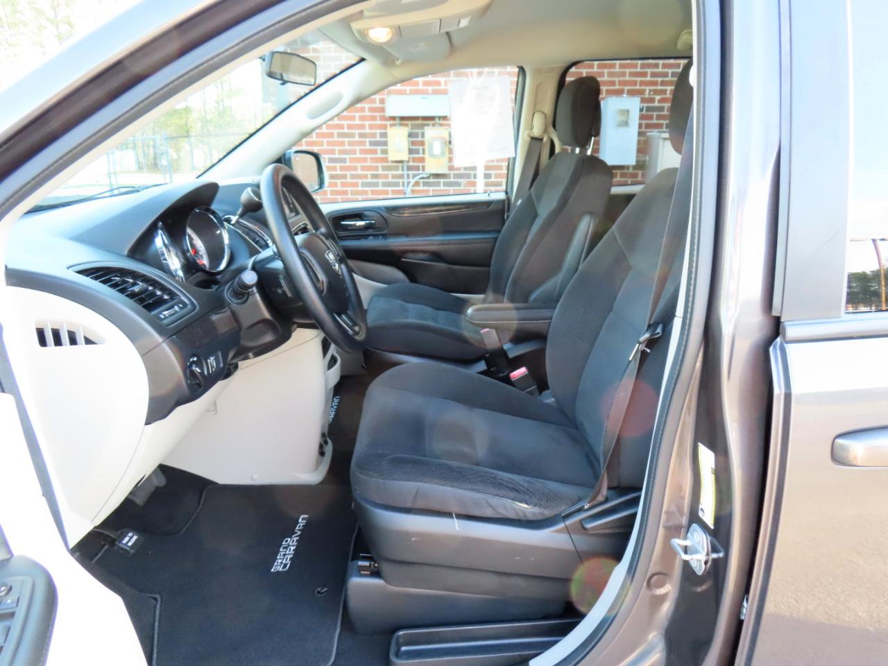 Dodge Grand Caravan SE 2018