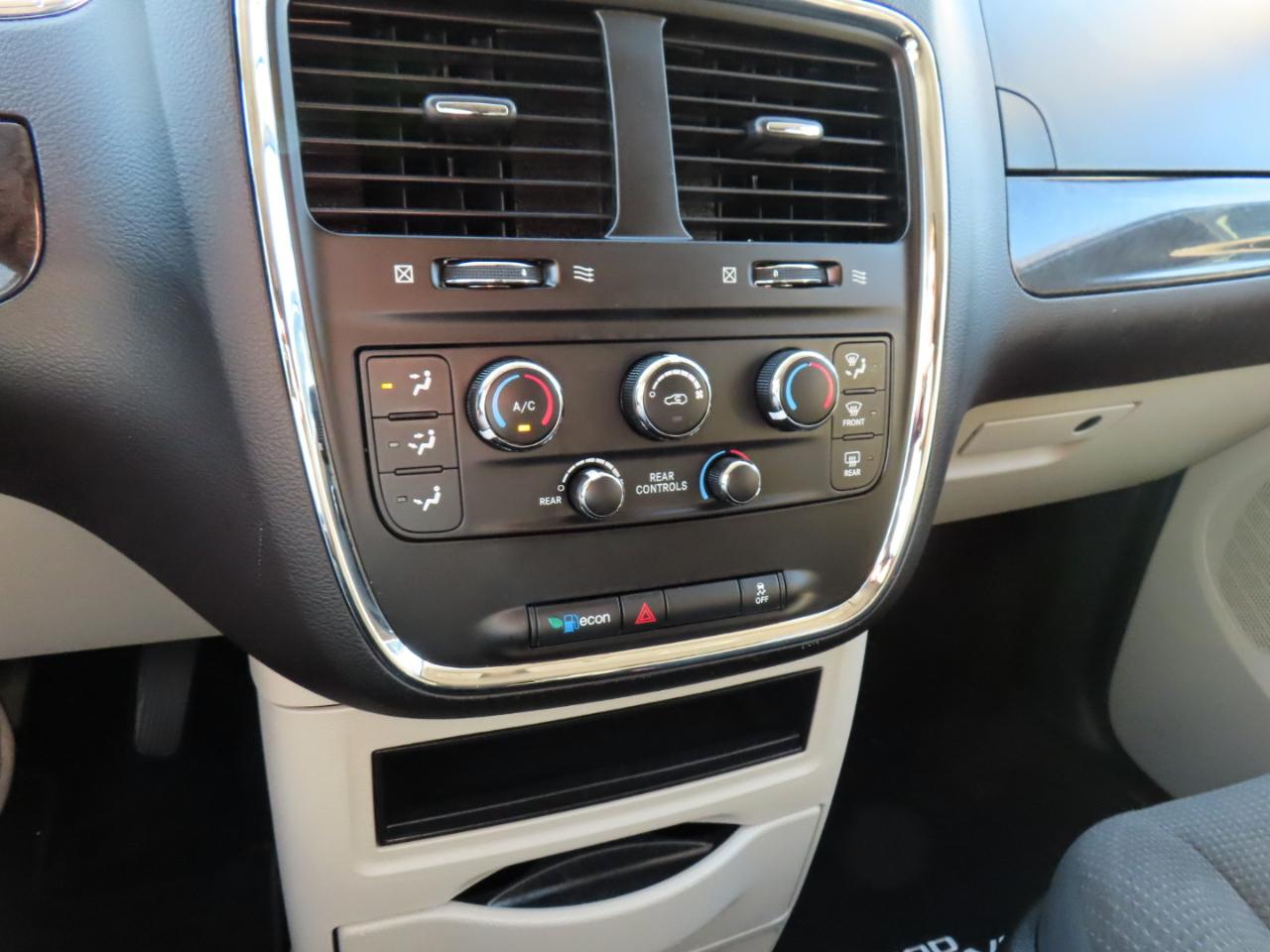 Dodge Grand Caravan SE 2018