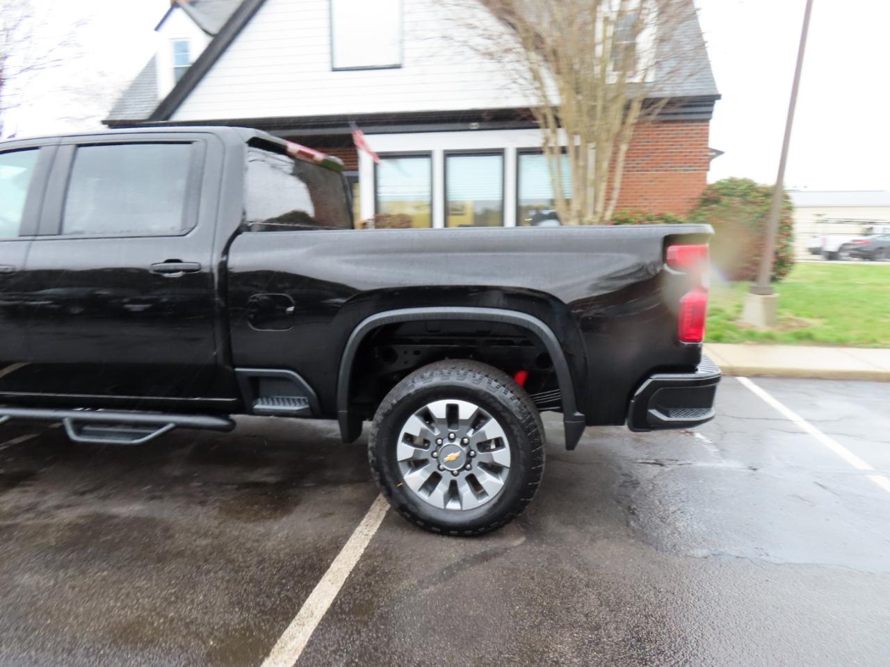 Chevrolet Silverado 2500HD Custom Crew Cab Short Box 4WD 2024