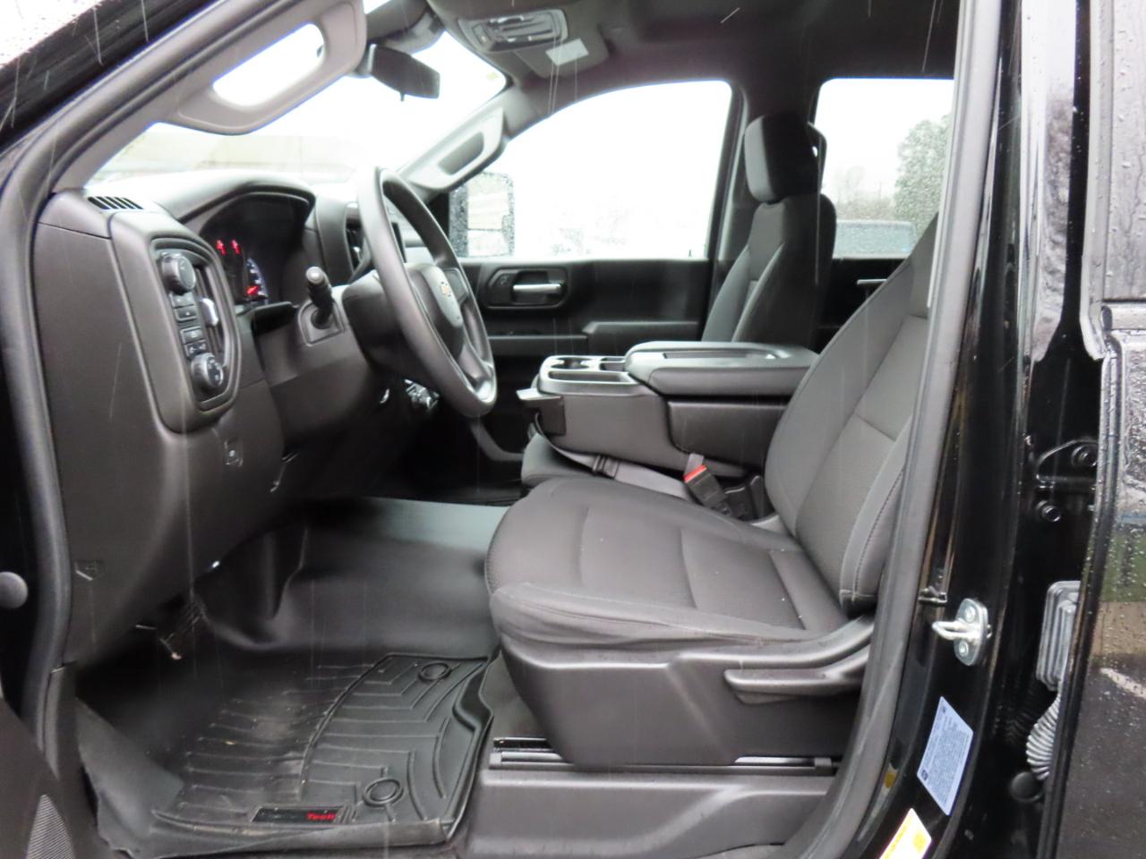 Chevrolet Silverado 2500HD Custom Crew Cab Short Box 4WD 2024