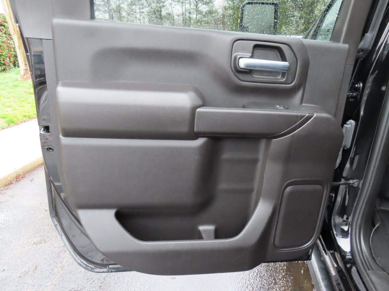 Chevrolet Silverado 2500HD Custom Crew Cab Short Box 4WD 2024