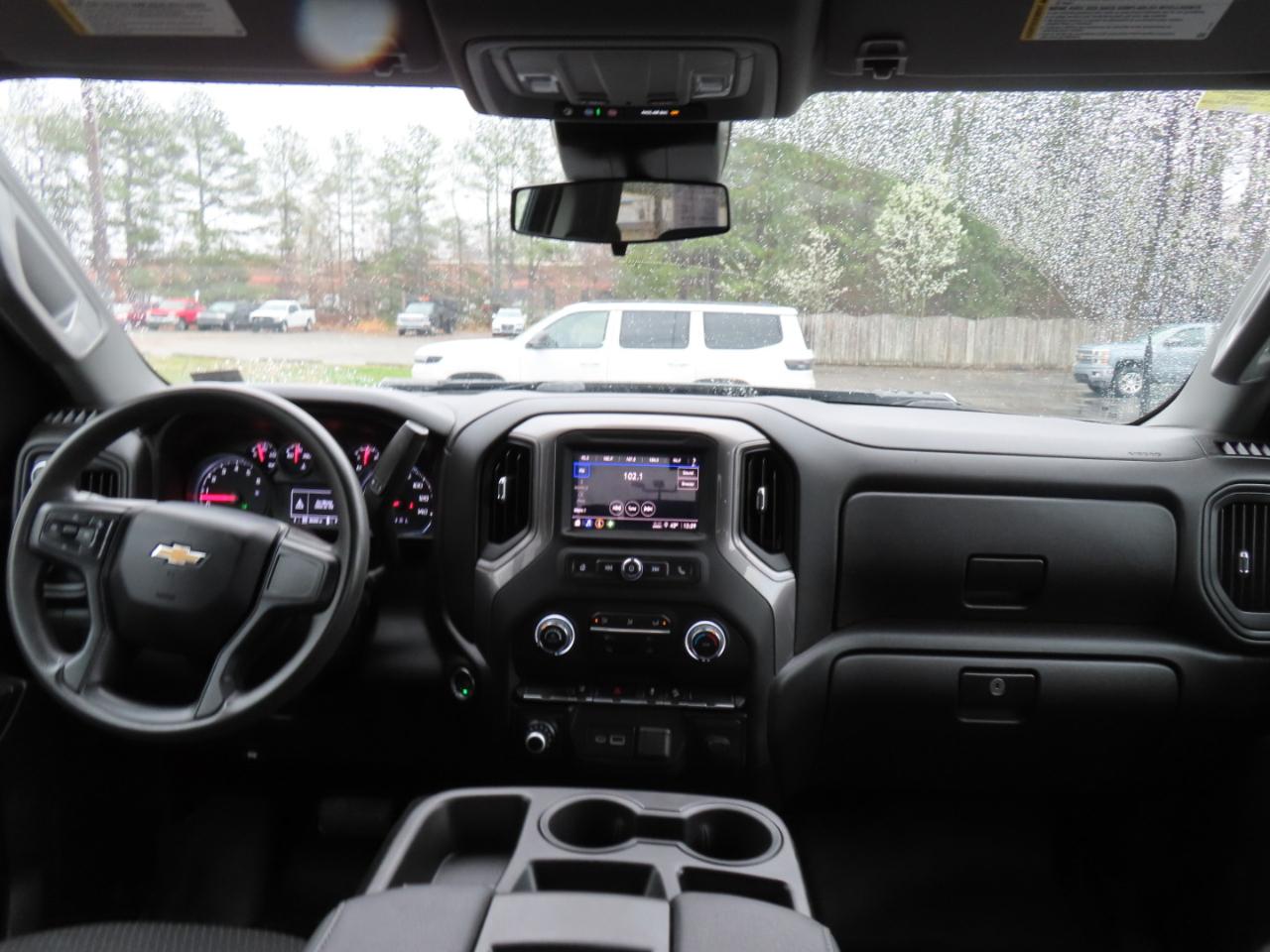 Chevrolet Silverado 2500HD Custom Crew Cab Short Box 4WD 2024