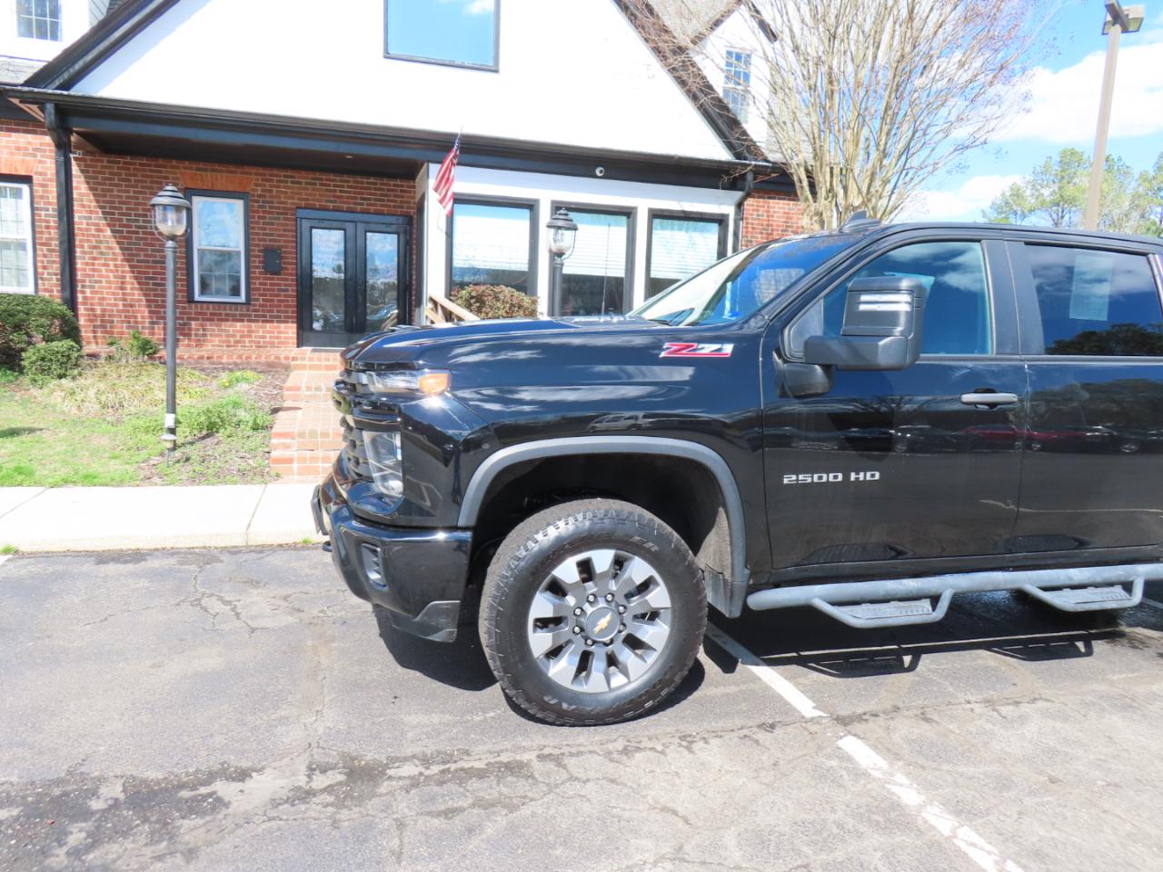 Chevrolet Silverado 2500HD Custom Crew Cab Short Box 4WD 2024