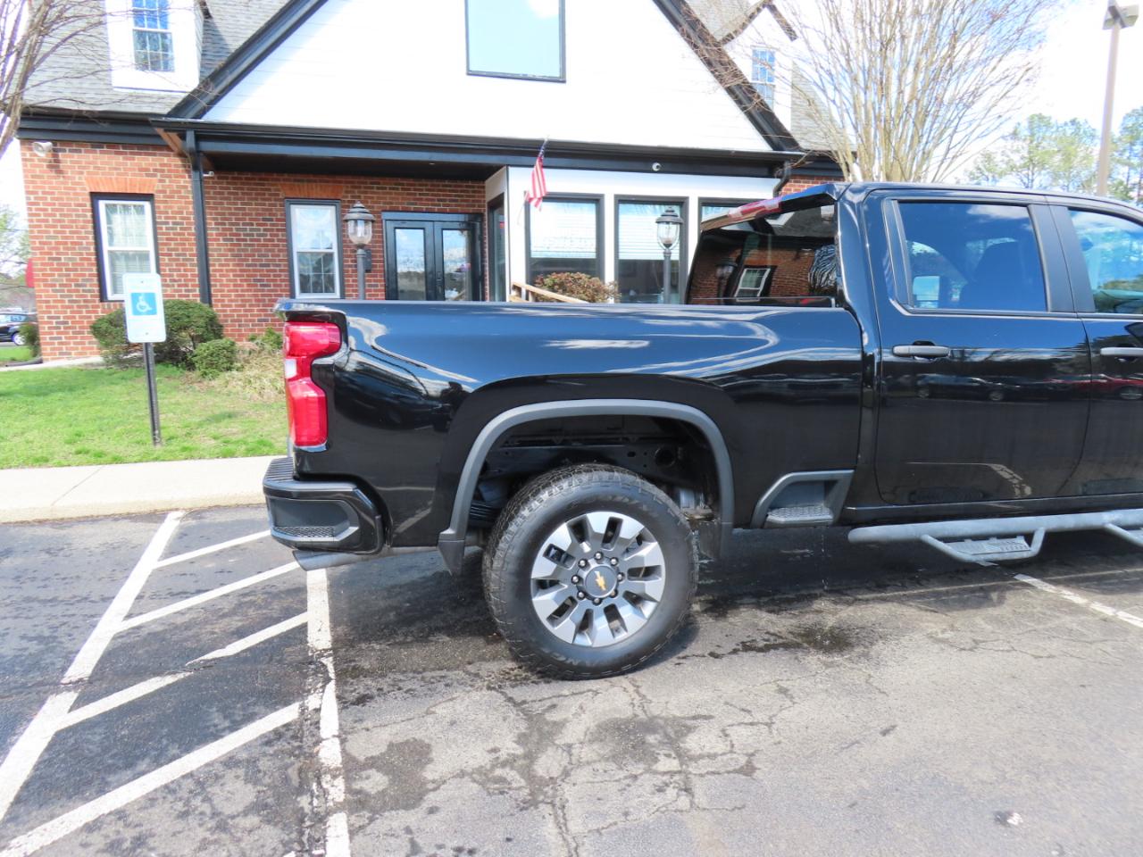 Chevrolet Silverado 2500HD Custom Crew Cab Short Box 4WD 2024
