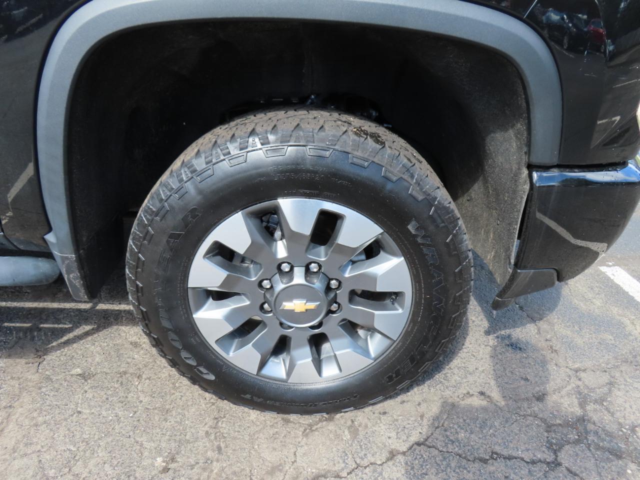 Chevrolet Silverado 2500HD Custom Crew Cab Short Box 4WD 2024