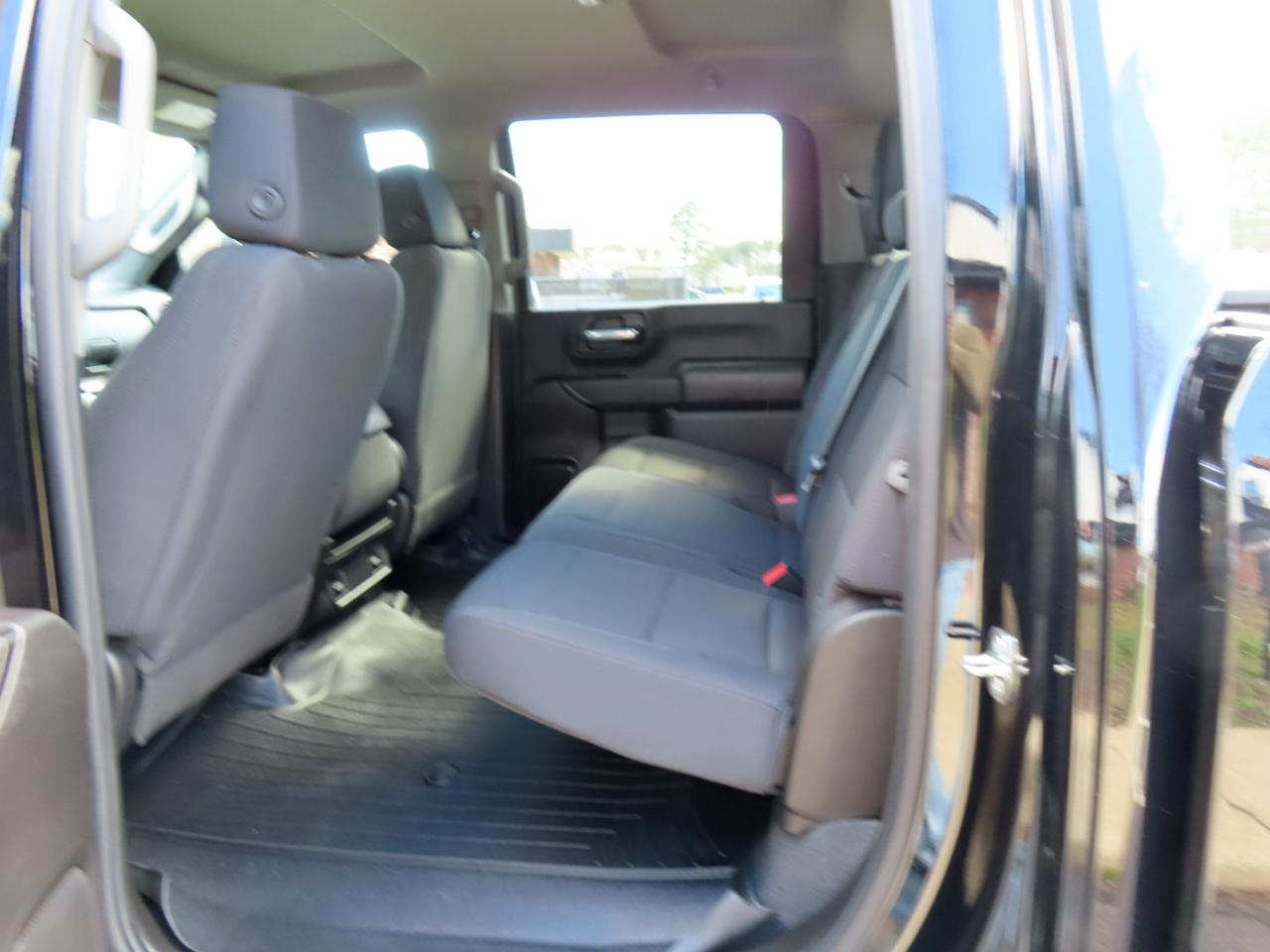 Chevrolet Silverado 2500HD Custom Crew Cab Short Box 4WD 2024