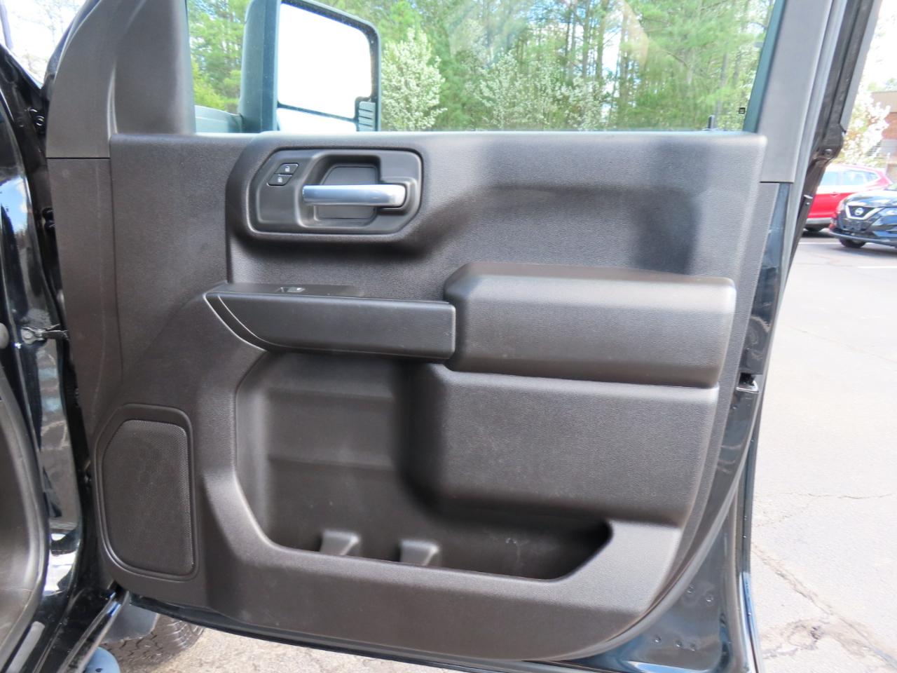 Chevrolet Silverado 2500HD Custom Crew Cab Short Box 4WD 2024