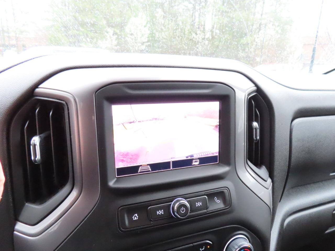 Chevrolet Silverado 2500HD Custom Crew Cab Short Box 4WD 2024