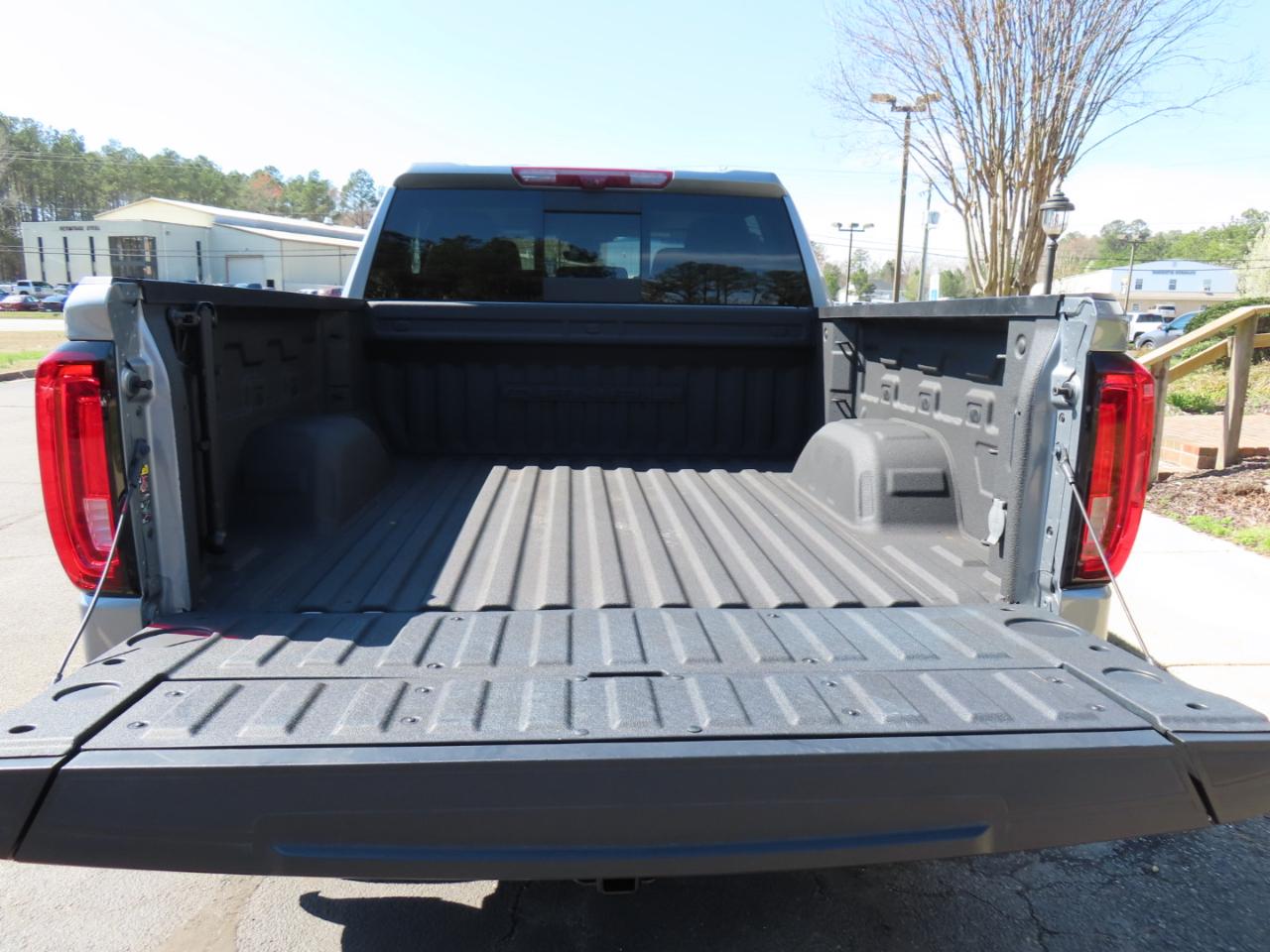 GMC Sierra 1500 Denali Crew Cab Short Box 4WD 2023