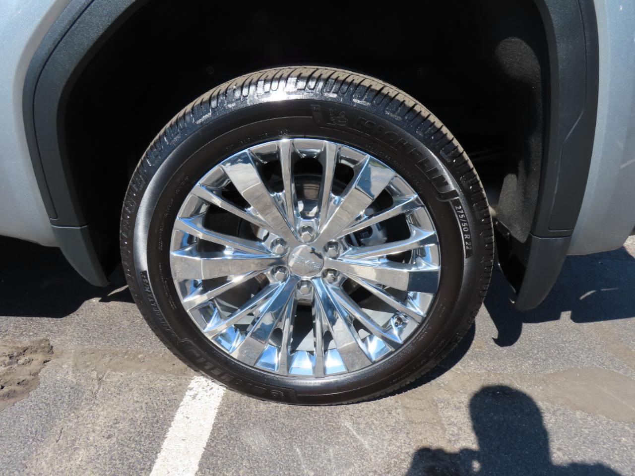 GMC Sierra 1500 Denali Crew Cab Short Box 4WD 2023