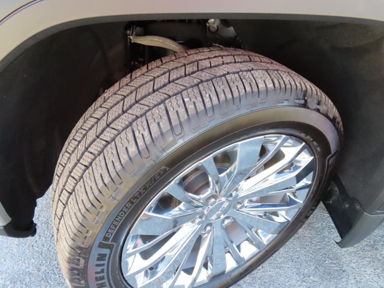 GMC Sierra 1500 Denali Crew Cab Short Box 4WD 2023