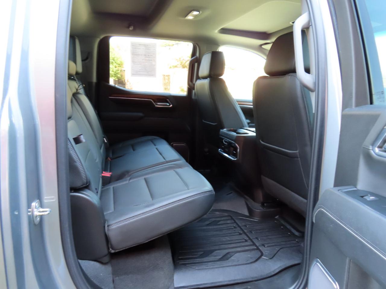 GMC Sierra 1500 Denali Crew Cab Short Box 4WD 2023