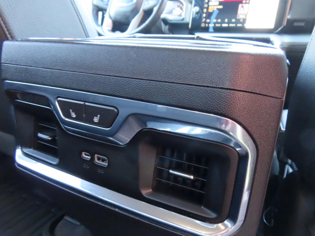 GMC Sierra 1500 Denali Crew Cab Short Box 4WD 2023