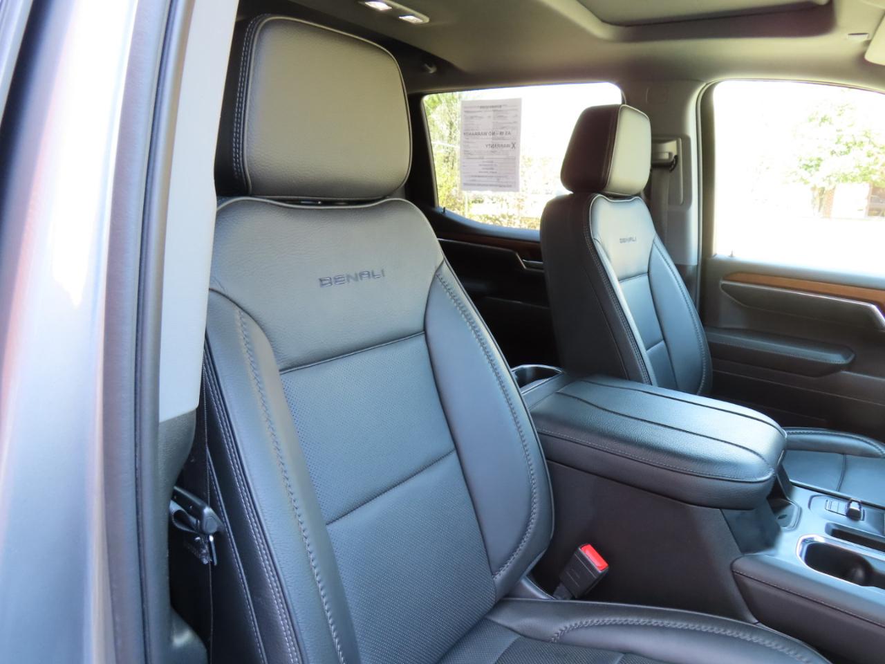 GMC Sierra 1500 Denali Crew Cab Short Box 4WD 2023