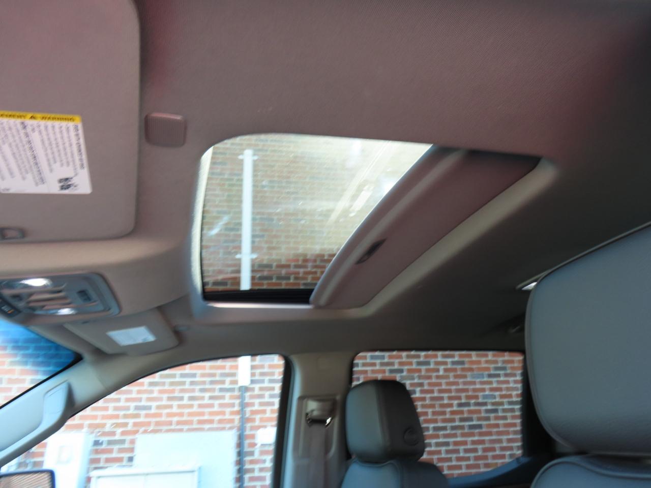 GMC Sierra 1500 Denali Crew Cab Short Box 4WD 2023