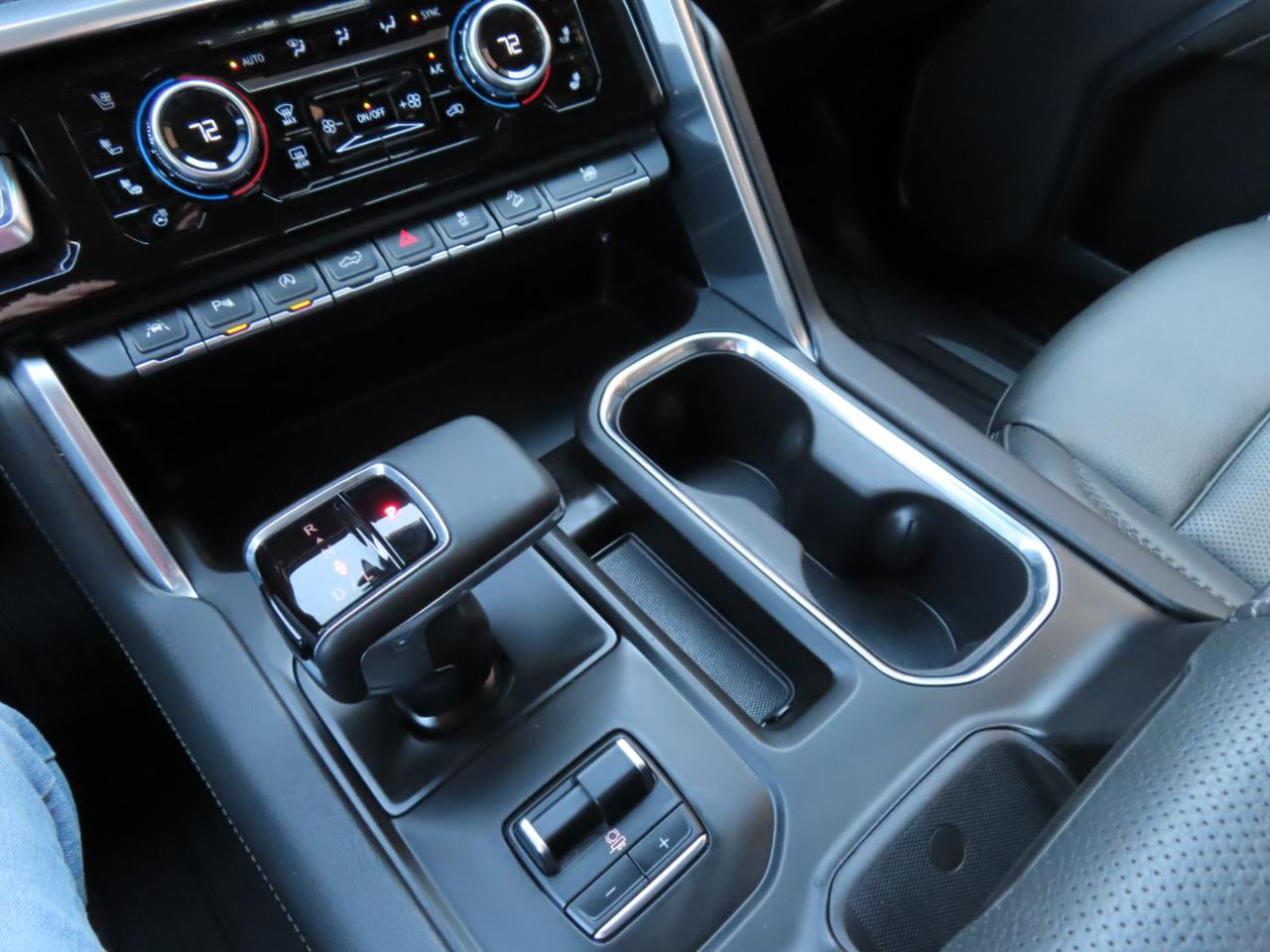 GMC Sierra 1500 Denali Crew Cab Short Box 4WD 2023