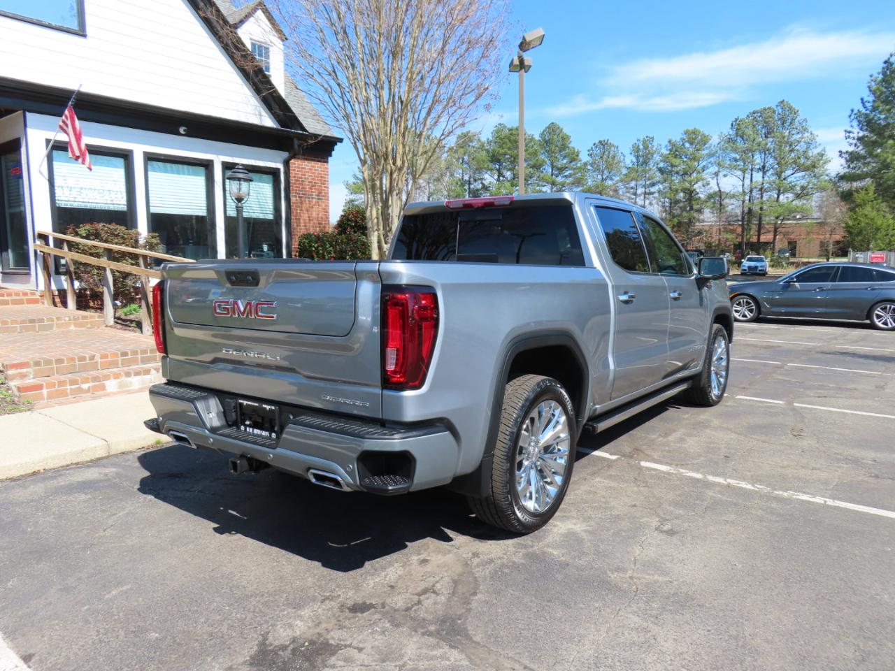 GMC Sierra 1500 Denali Crew Cab Short Box 4WD 2023