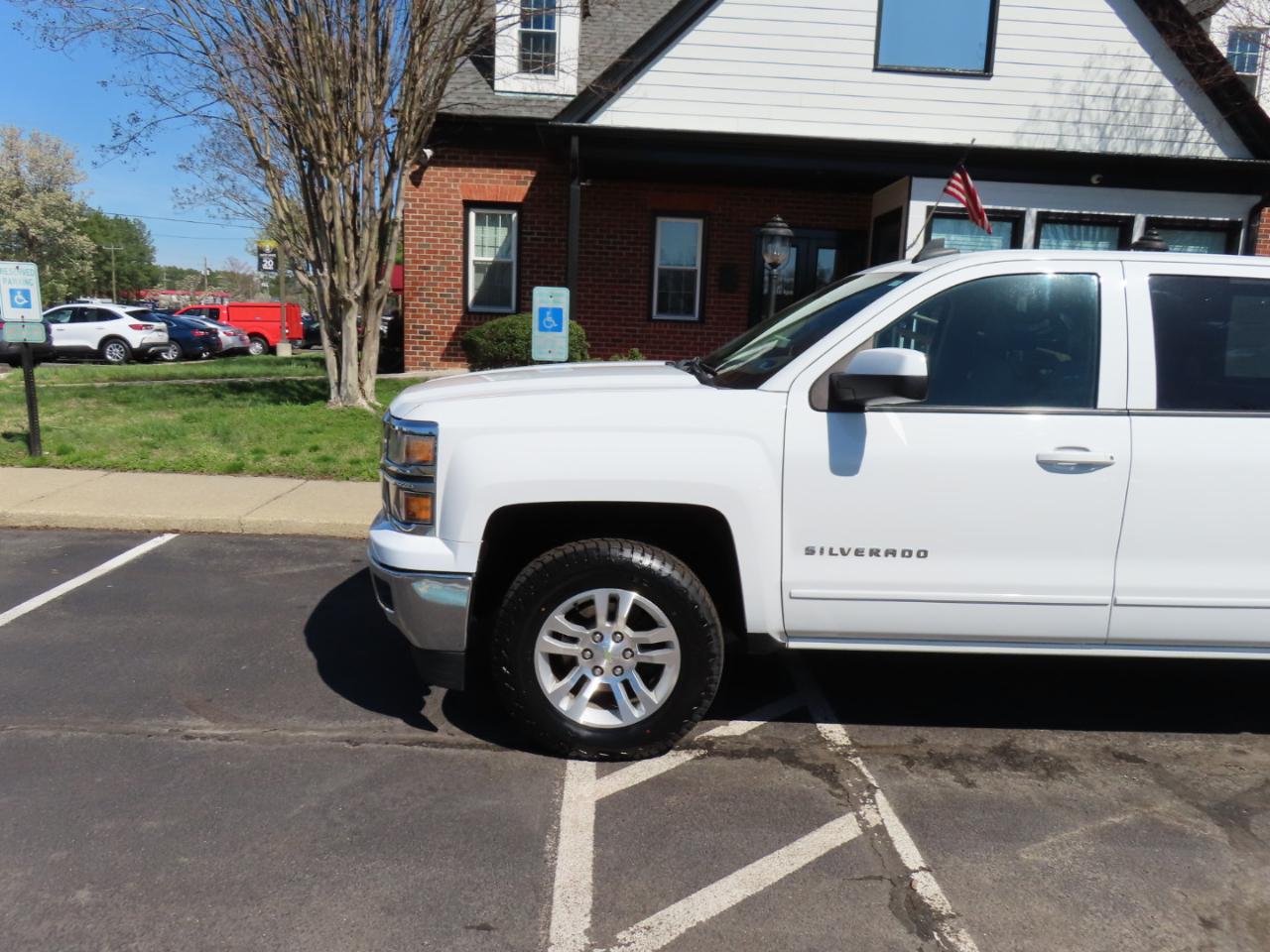 Chevrolet Silverado 1500 LT Crew Cab Short Box 4WD 2015