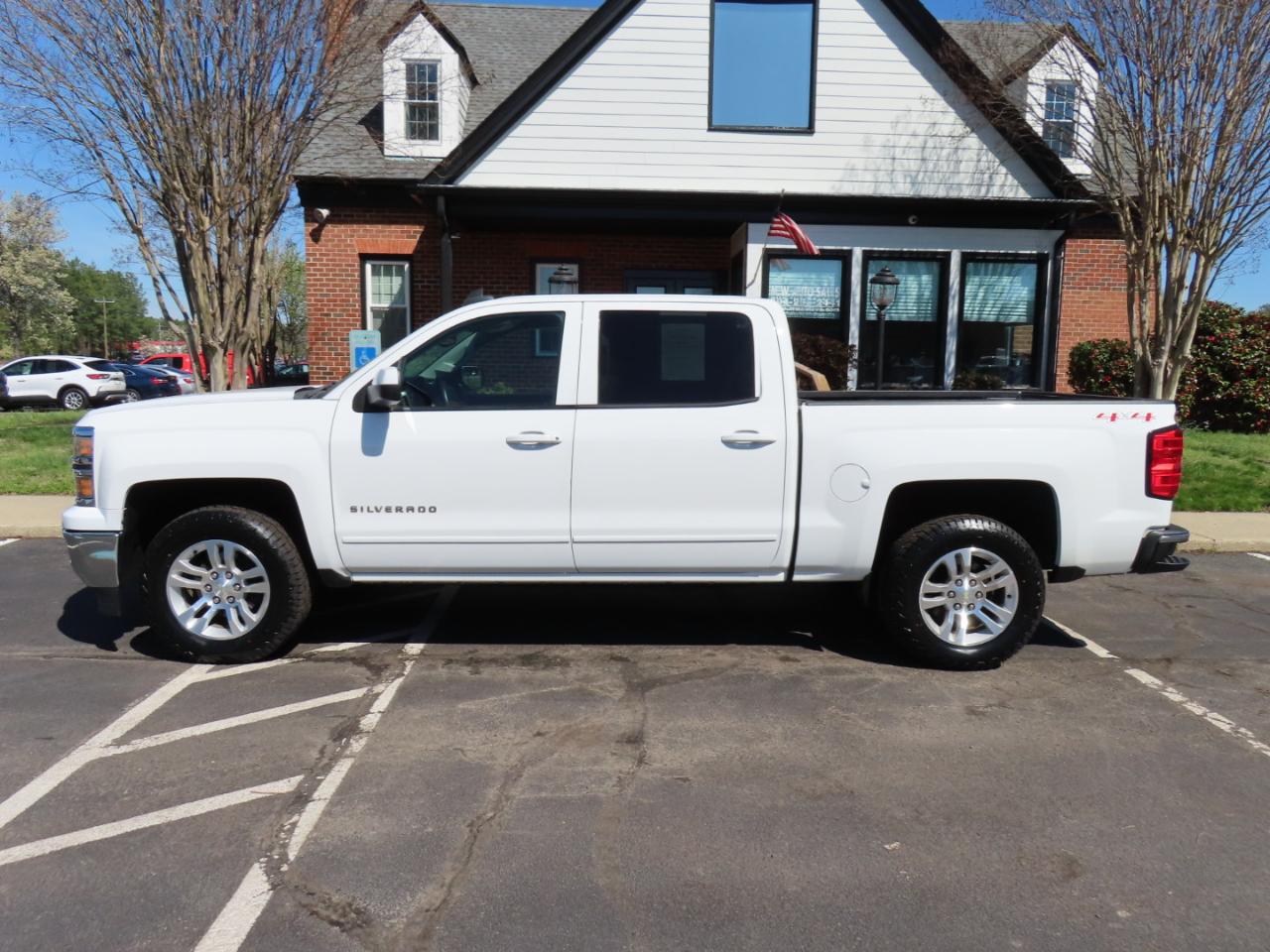 Chevrolet Silverado 1500 LT Crew Cab Short Box 4WD 2015