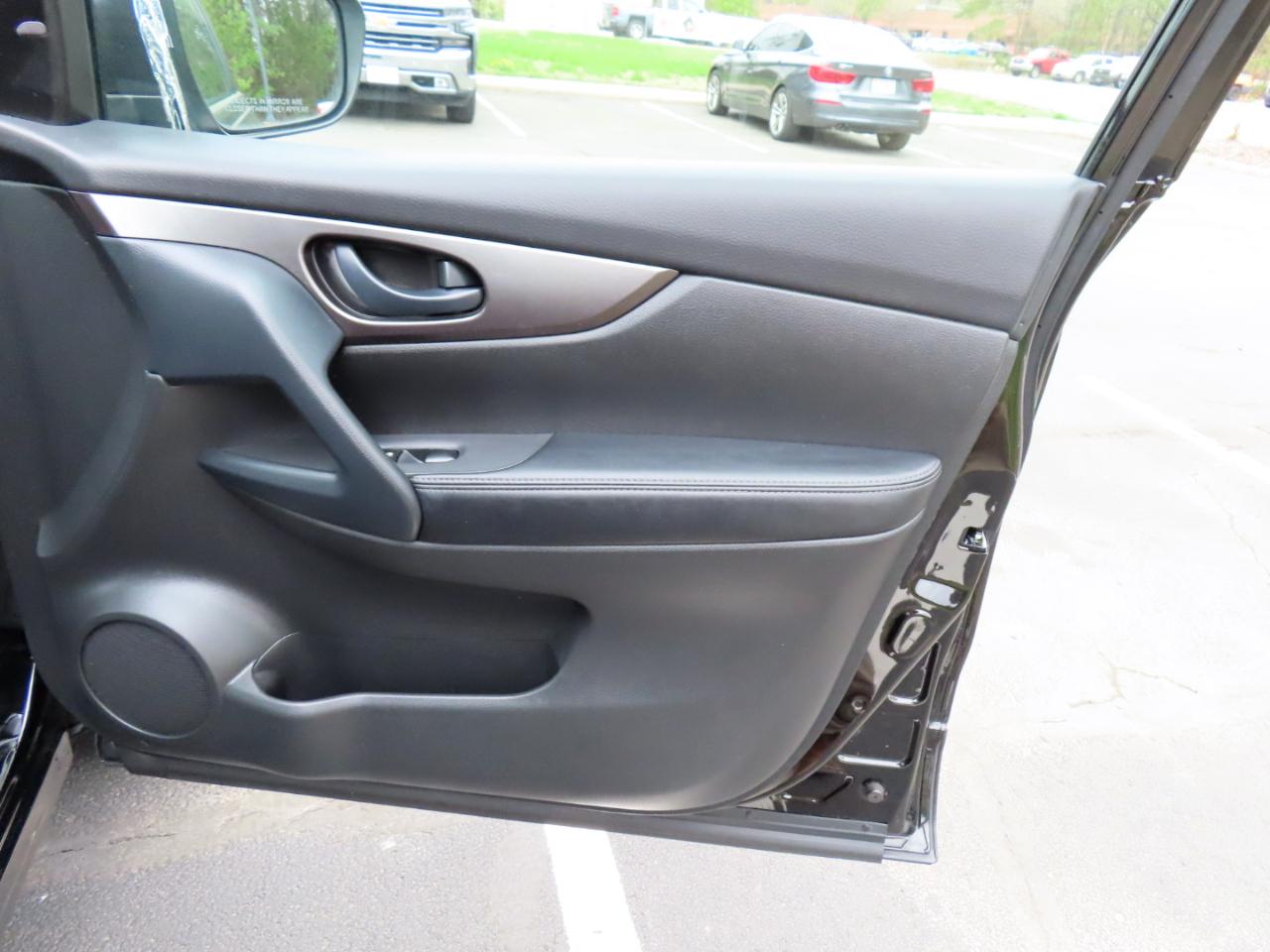 Nissan Rogue Sport S AWD 2021