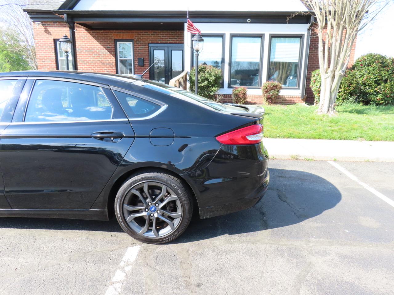 Ford Fusion S 2018