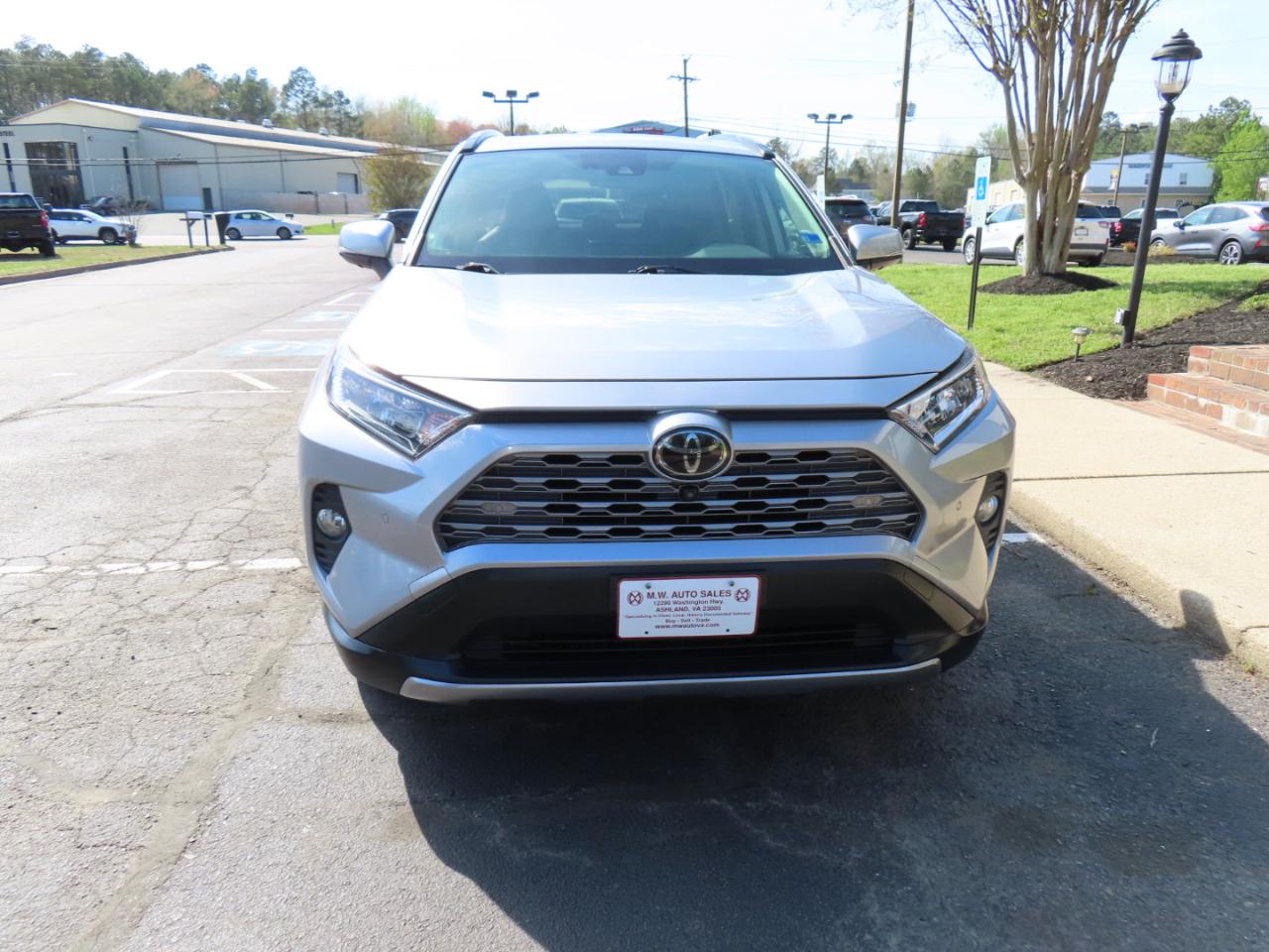 Toyota RAV4 Limited AWD 2019