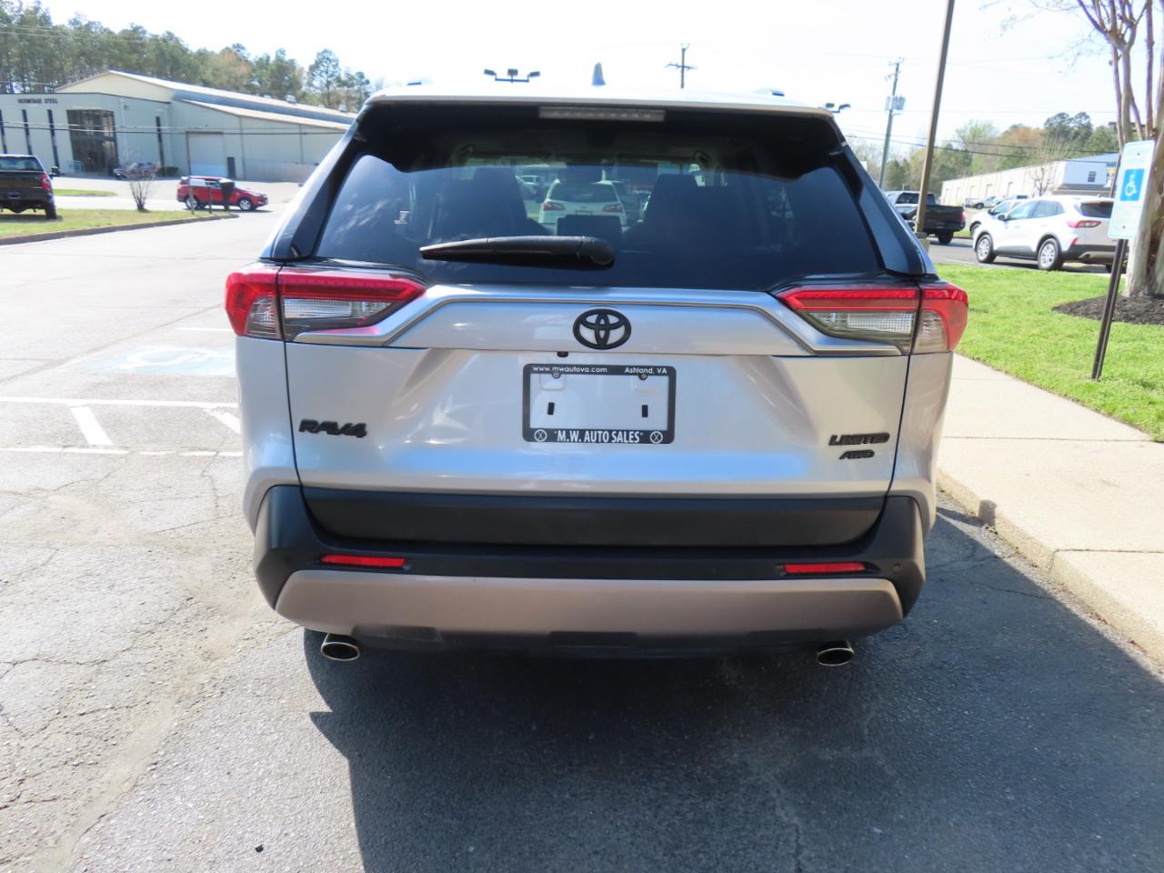 Toyota RAV4 Limited AWD 2019