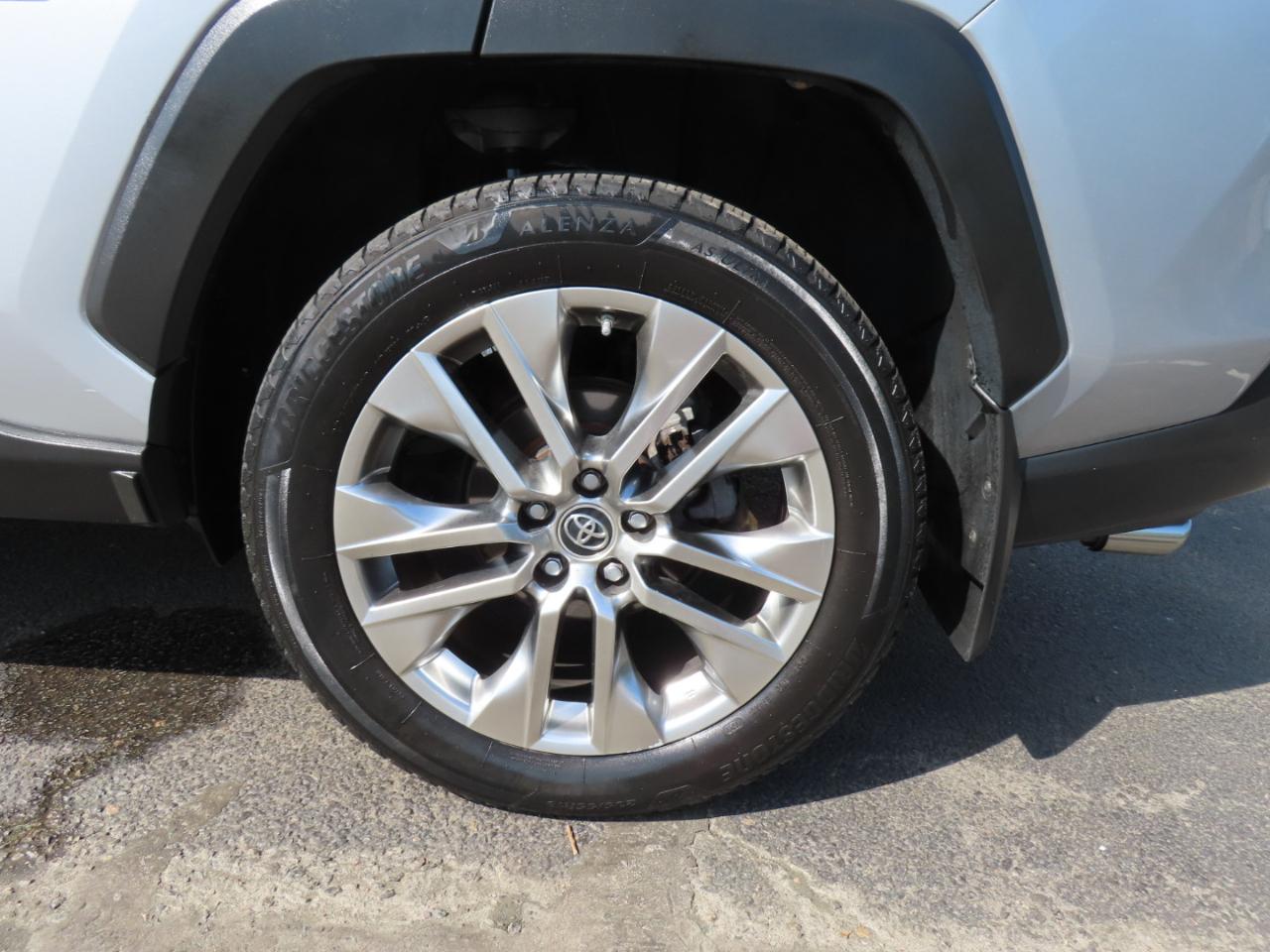 Toyota RAV4 Limited AWD 2019