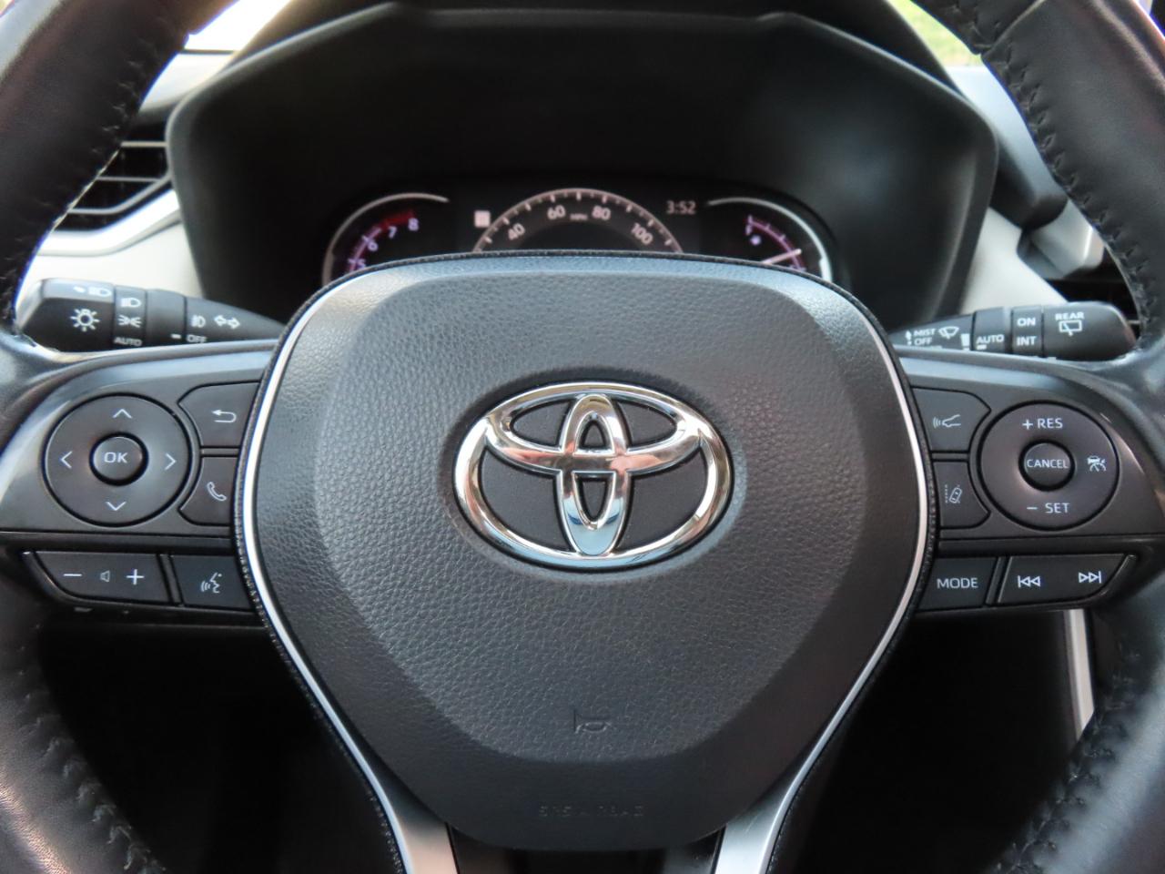 Toyota RAV4 Limited AWD 2019