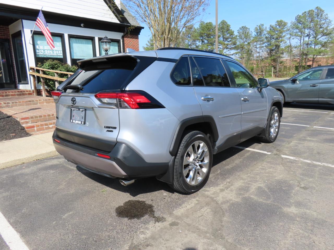Toyota RAV4 Limited AWD 2019