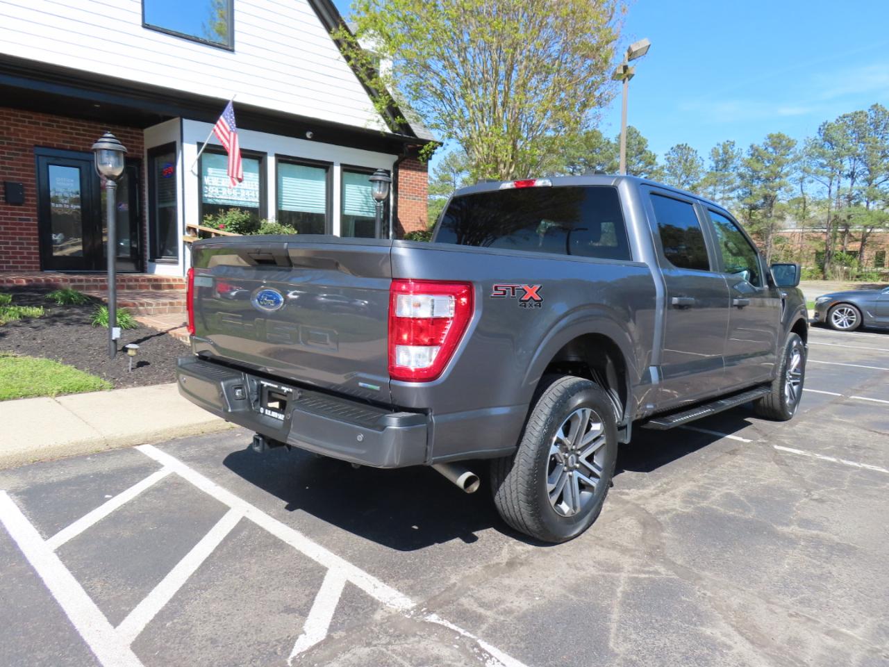 Ford F-150 STX SuperCrew 4WD 2022