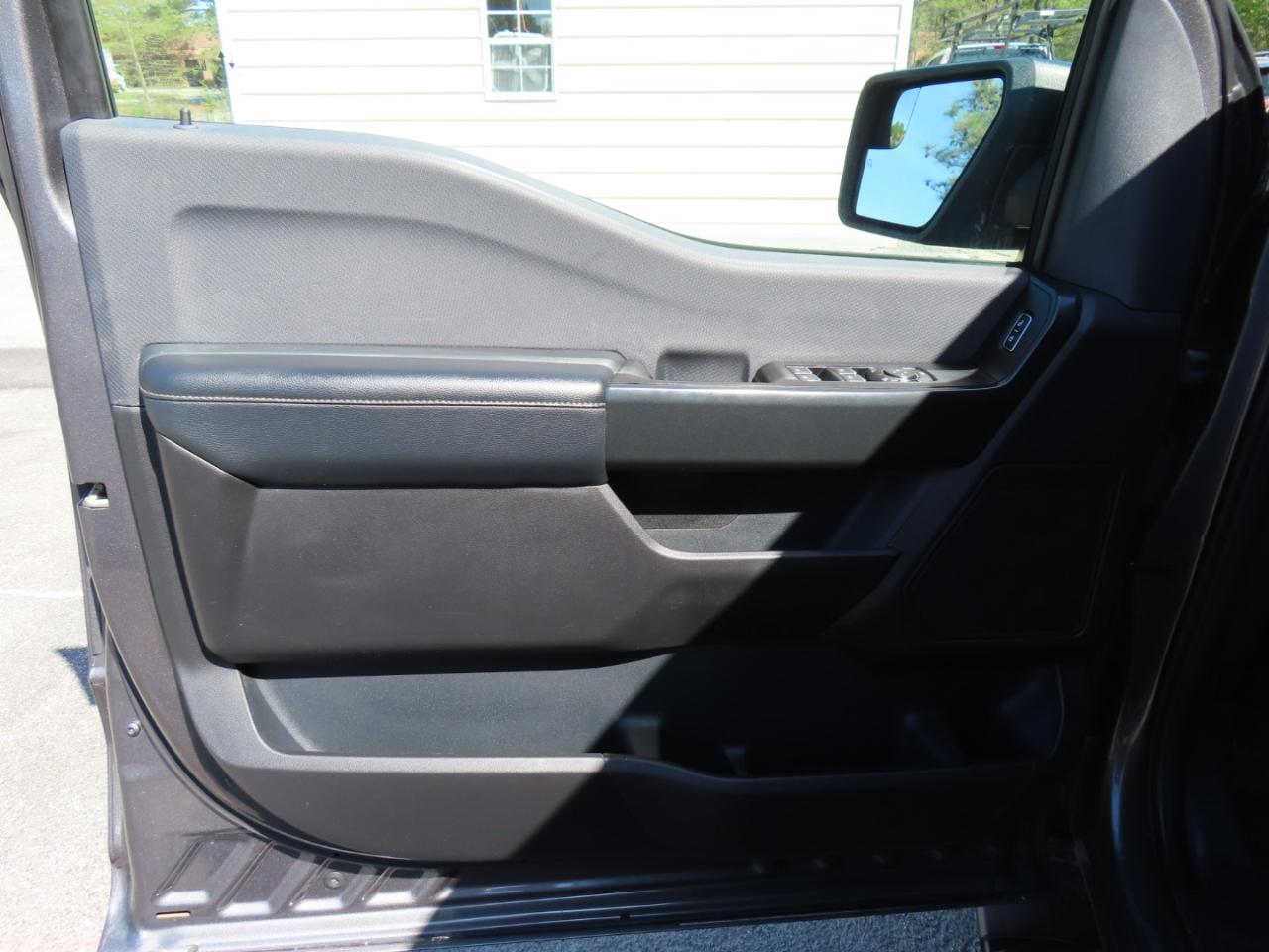 Ford F-150 STX SuperCrew 4WD 2022