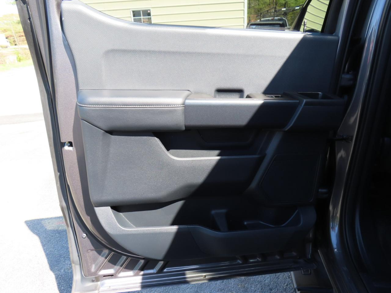 Ford F-150 STX SuperCrew 4WD 2022