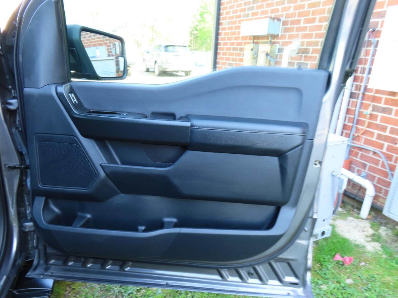 Ford F-150 STX SuperCrew 4WD 2022