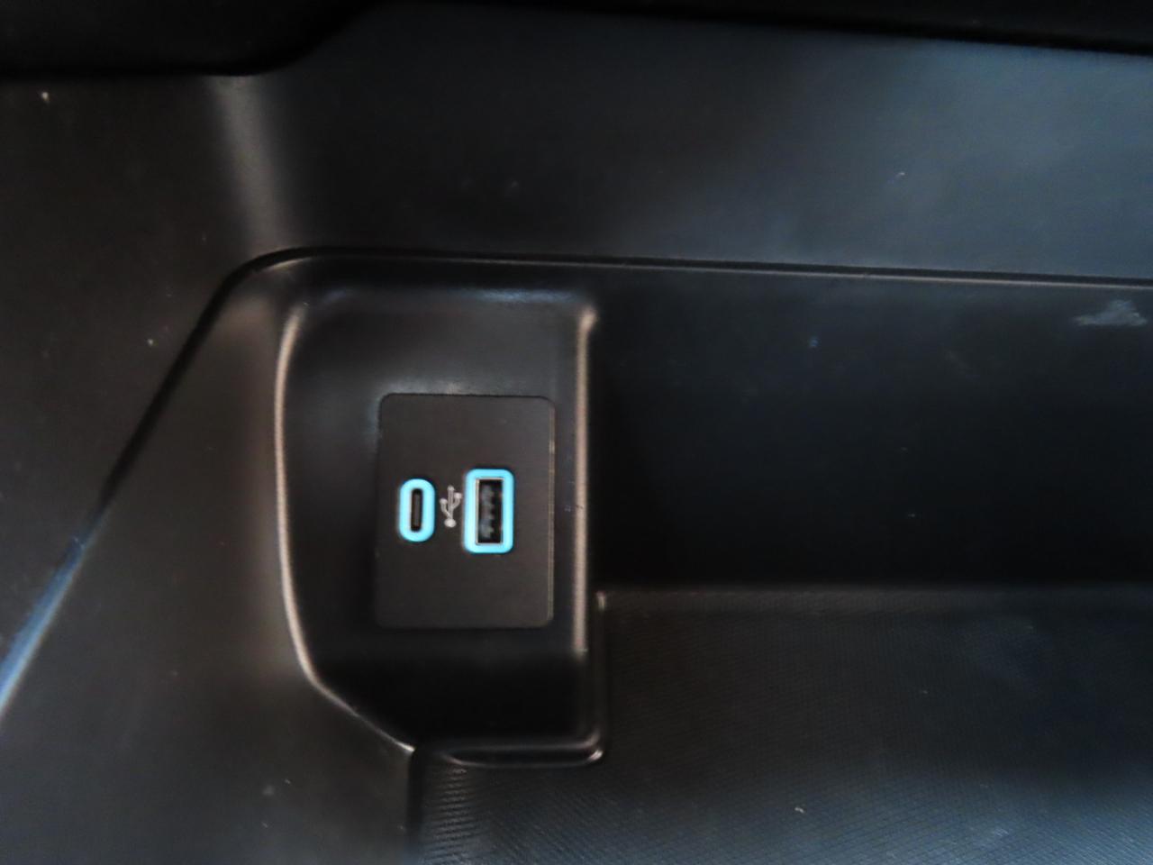 Ford F-150 STX SuperCrew 4WD 2022