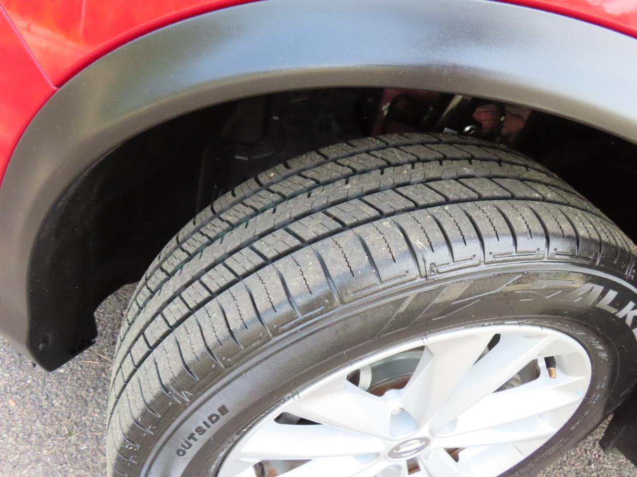 Nissan Rogue Sport S 2017