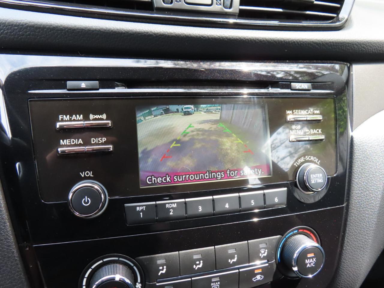 Nissan Rogue Sport S 2017