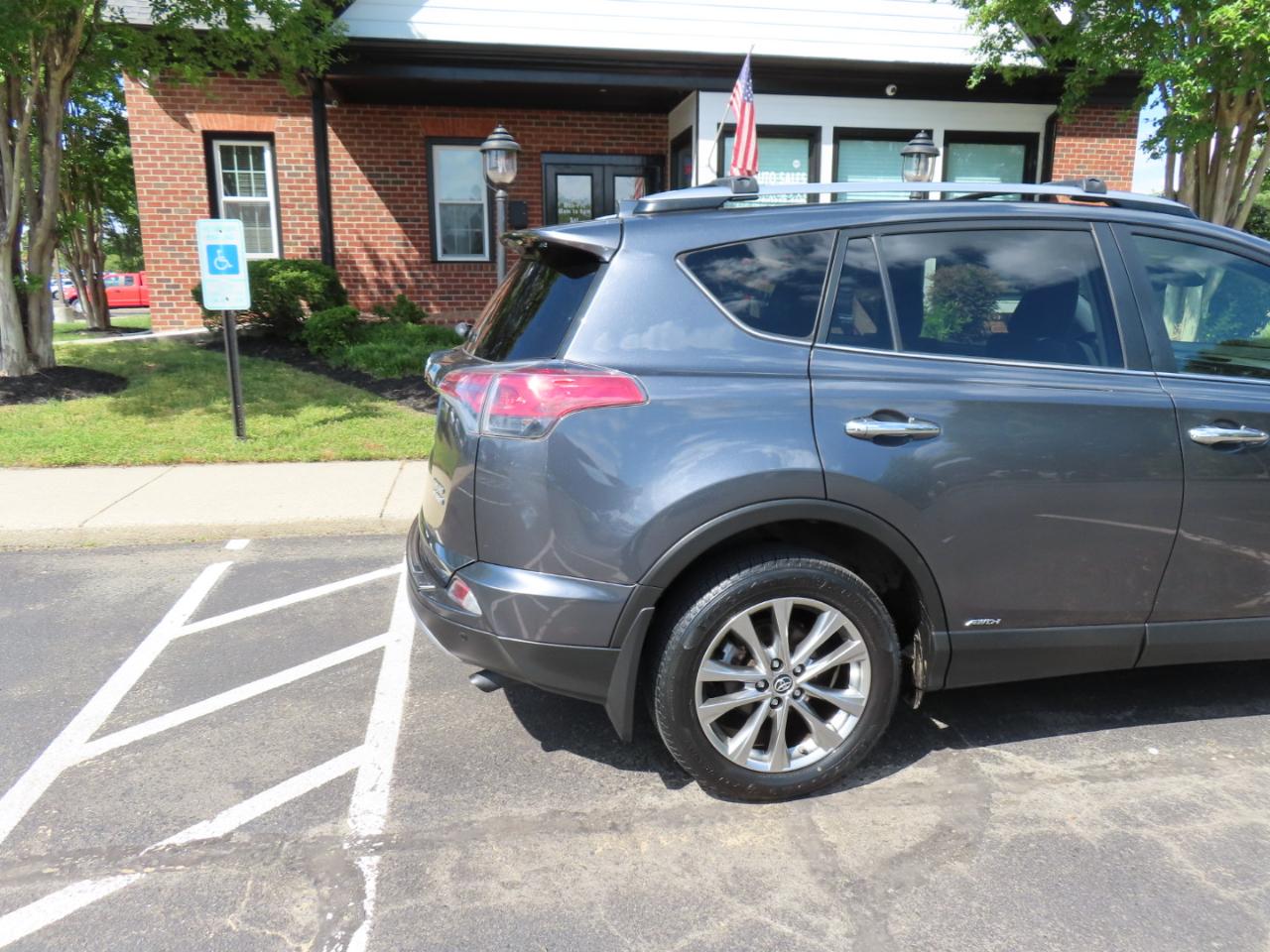 Toyota RAV4 Hybrid Limited 2018