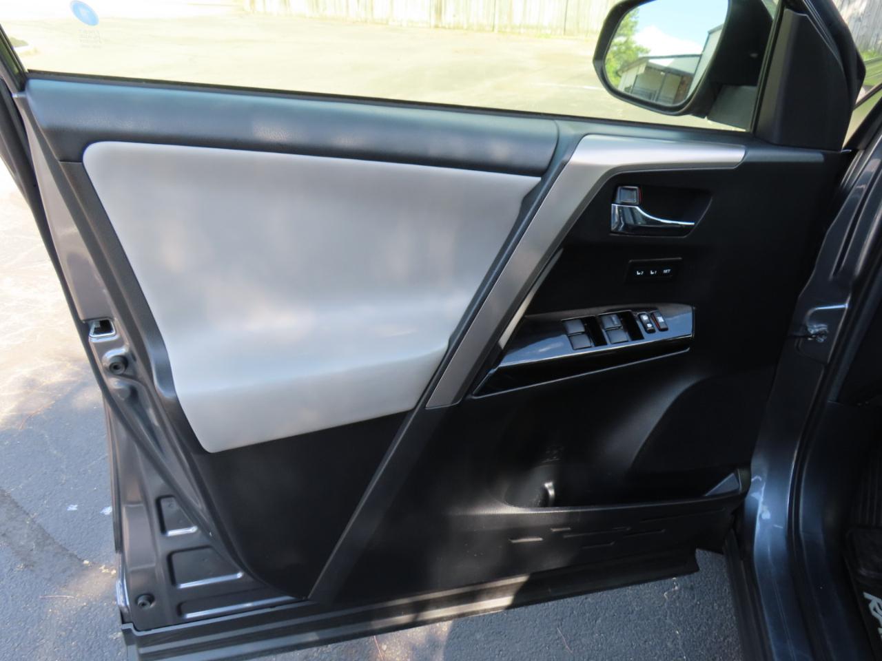 Toyota RAV4 Hybrid Limited 2018