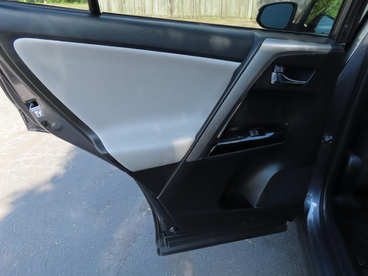 Toyota RAV4 Hybrid Limited 2018