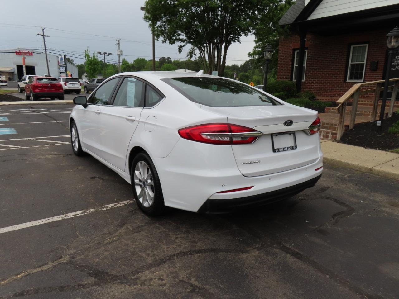 Ford Fusion SE 2020