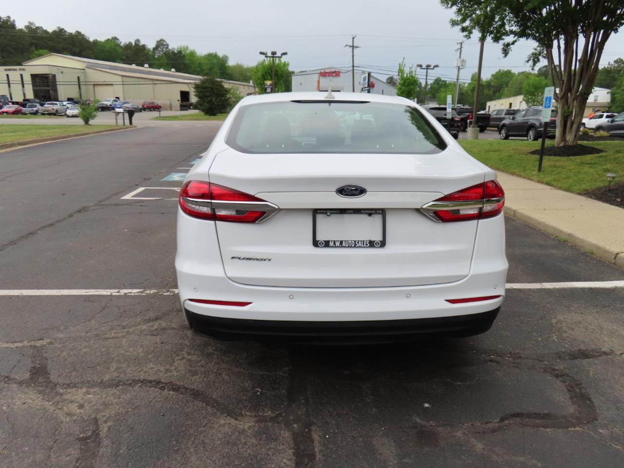 Ford Fusion SE 2020